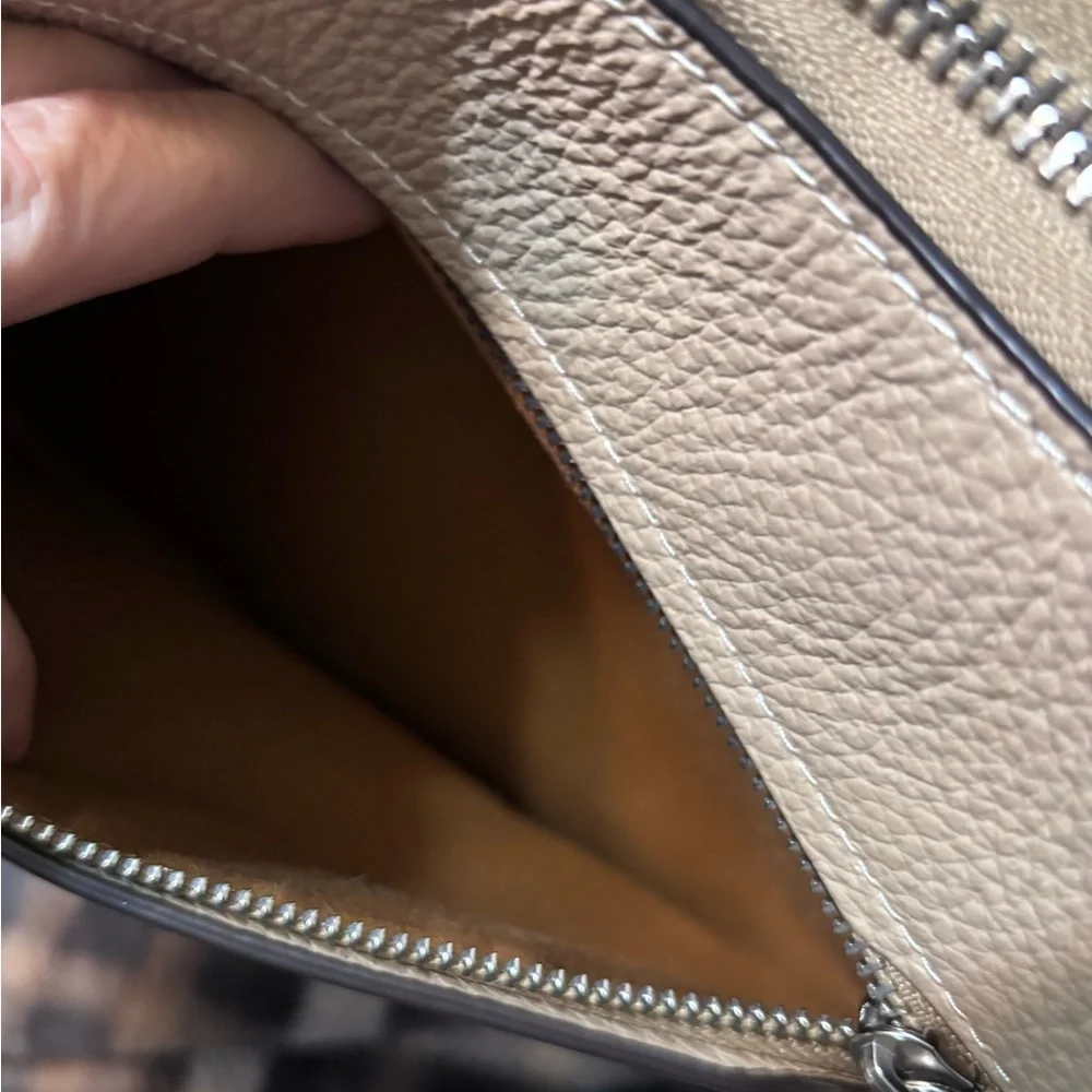 Coach Beige Teri Hobo Leather Shoulder Bag and Wallet Set - Picture 7 of 9